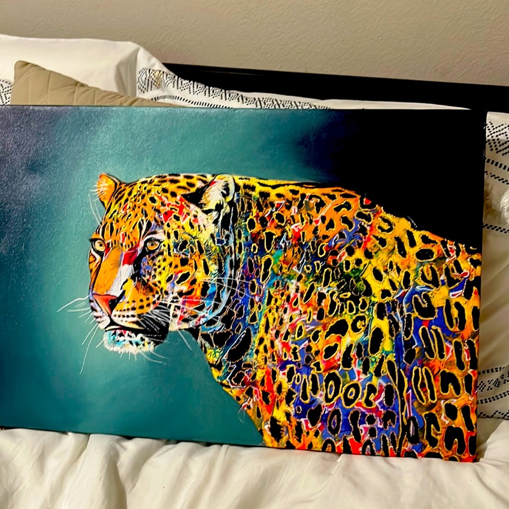 Selling a beautiful color for a tiger